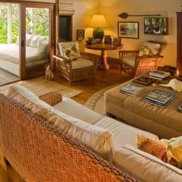 Интерьер гостиной в гавайском стиле