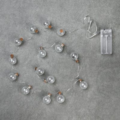 Гирлянда «Нить» 1.6 м с насадками «Шарики с белым конфетти», IP20, серебристая нить, 15 LED, свечение белое, ААх2