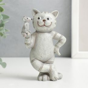 Сувенир полистоун "Полосатый кот с мышкой в лапе" 10,5х5х6,5 см