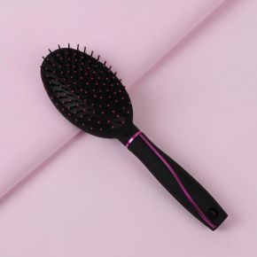 Расчёска массажная, прорезиненная ручка, 7 × 25 см, цвет чёрный/розовый