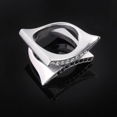 Кольцо Дуэль, размер 17, цвет черно-белый в черненом серебре