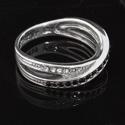 Кольцо Гамбит, размер 20, цвет черно-белый в серебре