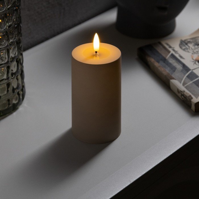 Светодиодная свеча бежевая, 7 × 15 × 7 см, пластик, батарейки ААх2 (не в комплекте), свечение тёплое белое