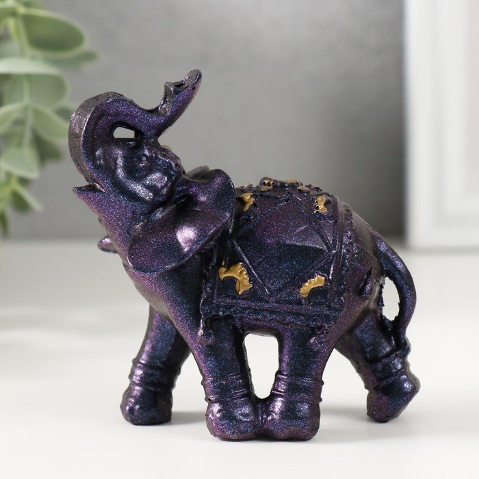 Сувенир полистоун "Сине-фиолетовый слон с попоной и золотом" 8,5х4,5х8,5 см