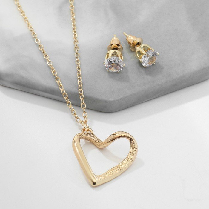 Гарнитур 2 предмета: серьги, кулон "Сердце" изогнутое, цвет золото, 40 см