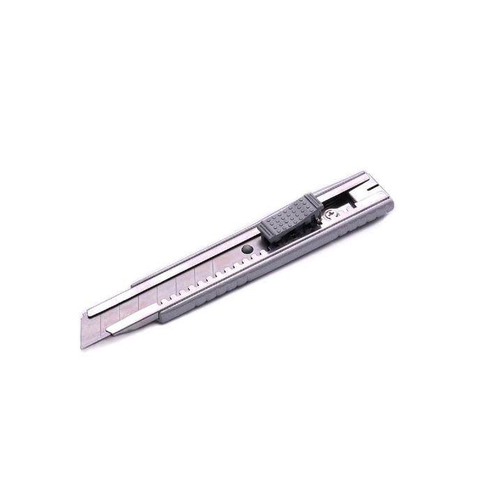 Нож универсальный HARDEN 570306, пластик, выдвижное лезвие, 18 мм