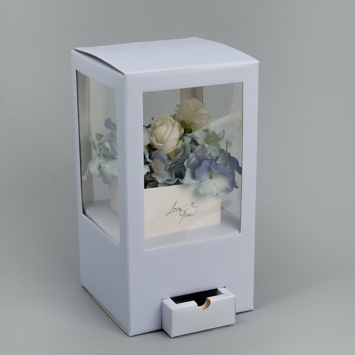 Коробка для цветов с вазой из МГК складная «Love», 16 х 23 х 16 см