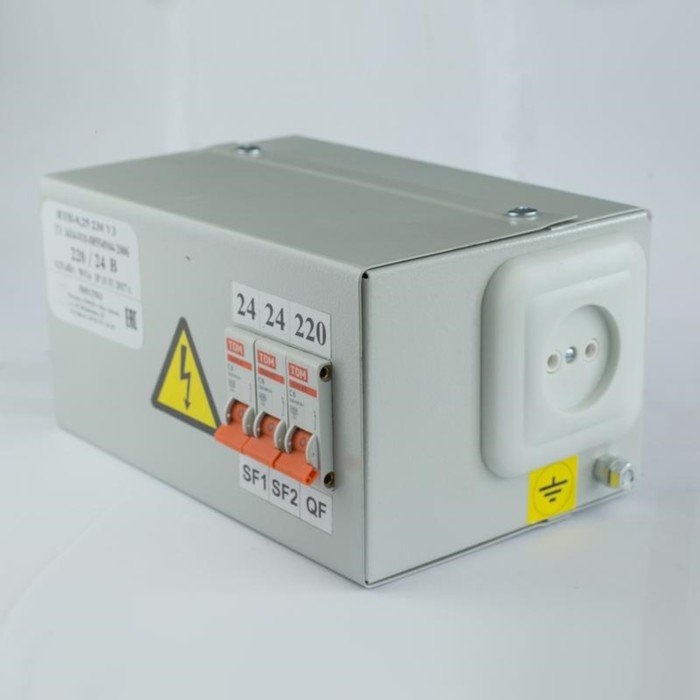 Ящик с понижающим трансформатором «Кострома» ОС0000002359 220/12В, 3 автоматических выключателя   97