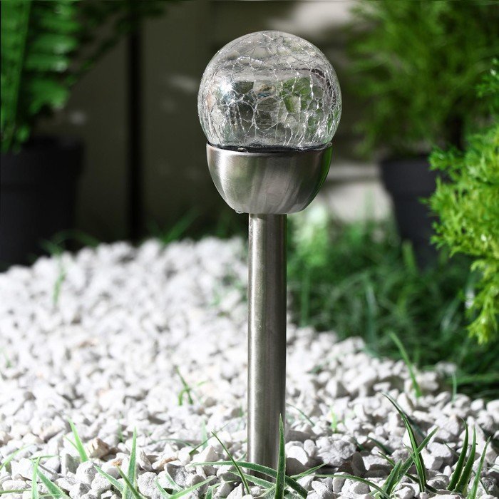 Садовый светильник на солнечной батарее Стеклянный шар кракле 8х8х38cм 1LED свечение белое
