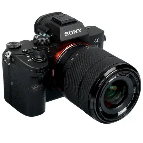 Беззеркальная камера Sony Alpha 7 III (ILCE-7M3K) Kit 28-70mm черная