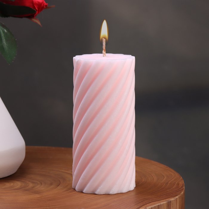 Свеча-цилиндр "Спираль", 5х10 см, пальмовый воск, светло-розовая, 6 ч