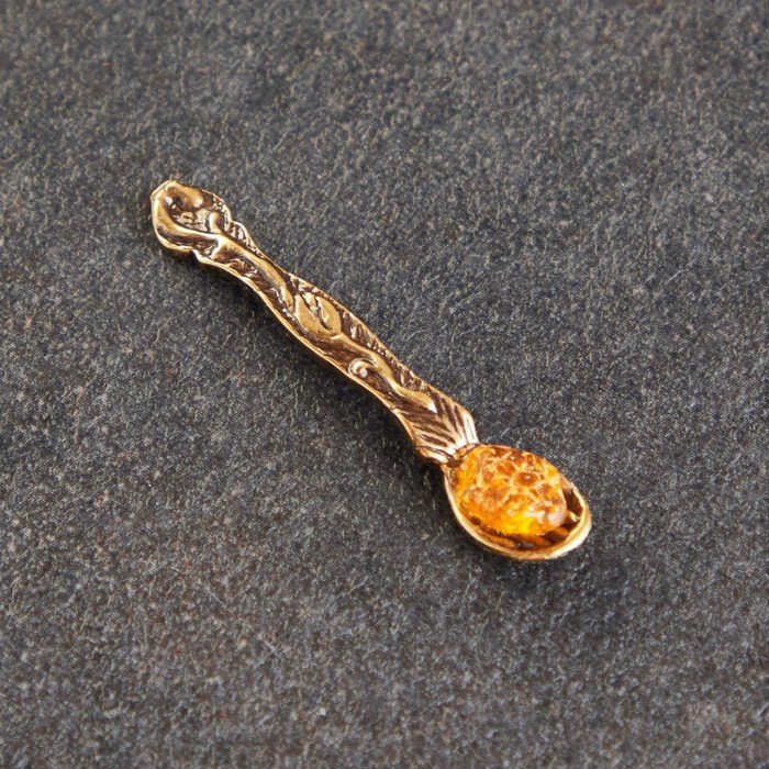 Сувенир кошельковый  "Ложка загребушка", с натуральным янтарем