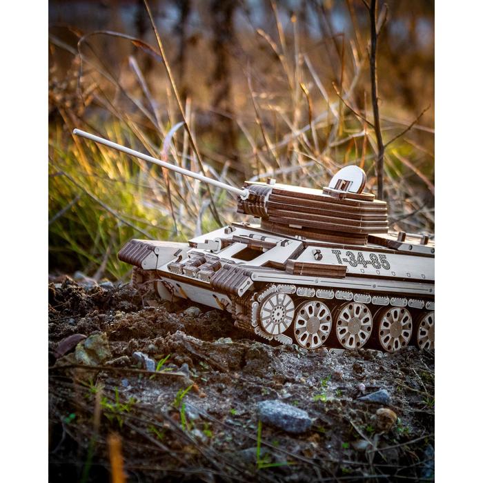 Сборная модель из дерева «Танк Т-34-85 механический»
